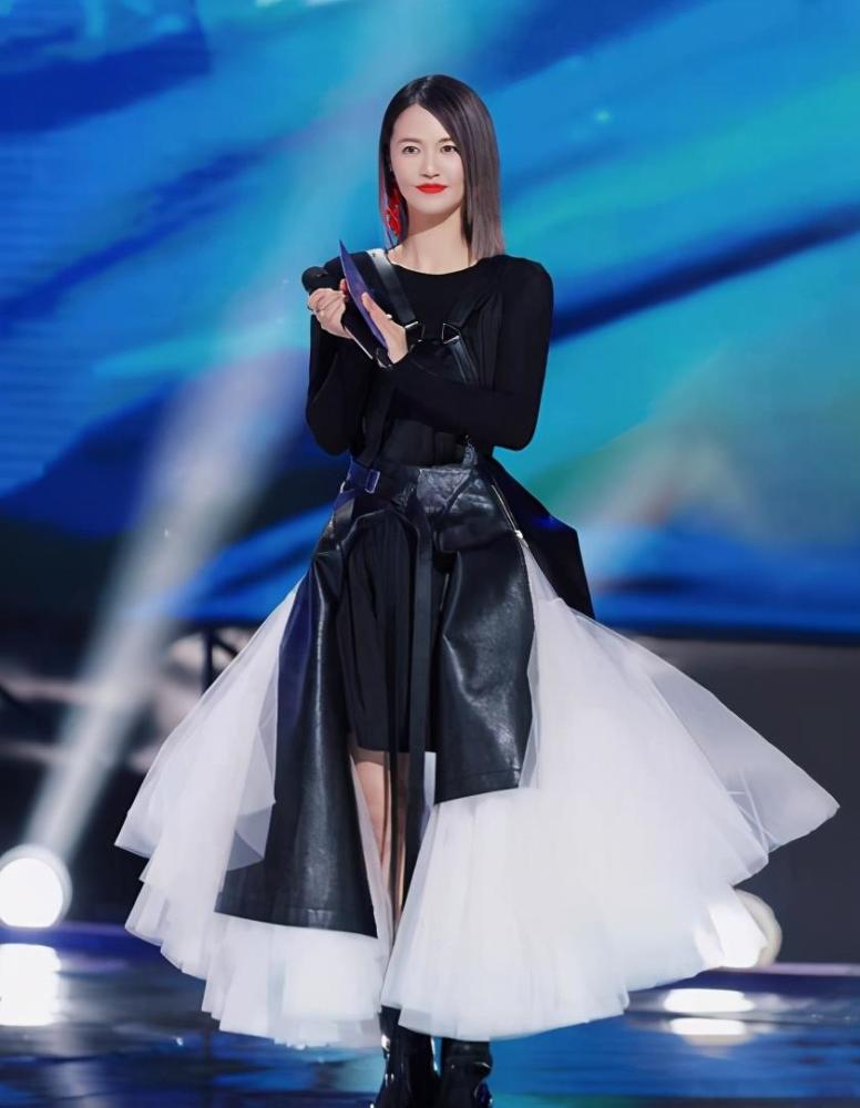 唐维维(谭维维的歌十首经典)