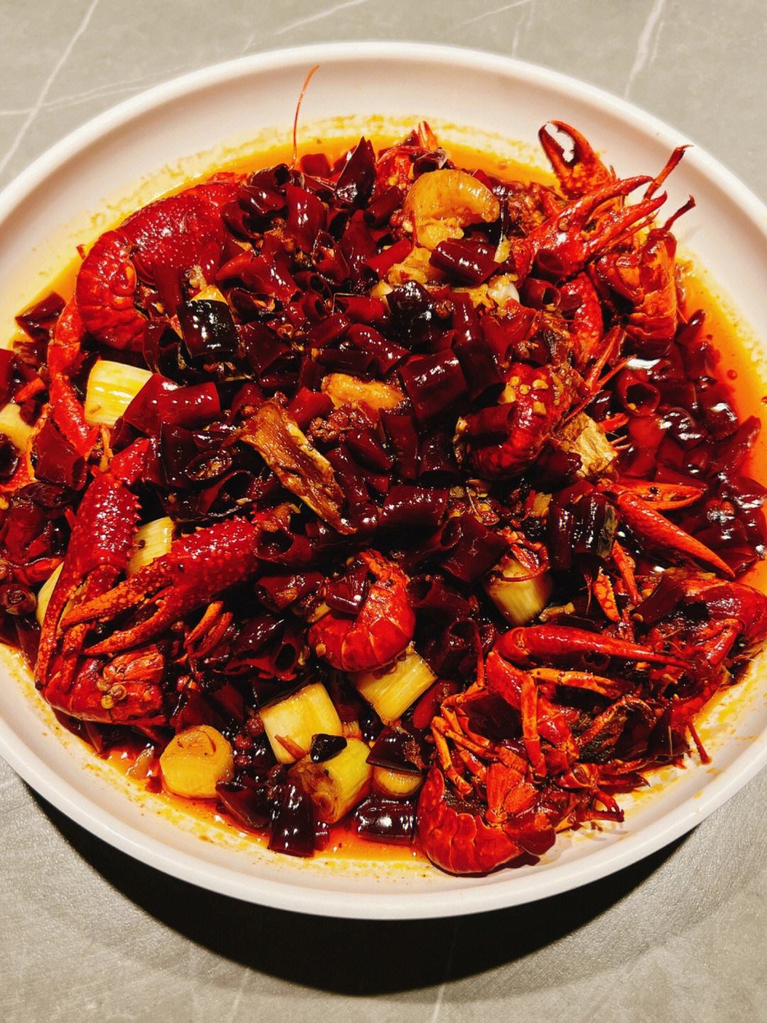 龙虾吃什么食物(龙虾吃什么食物长大) 龙虾吃什么食物(龙虾吃什么食物长大)