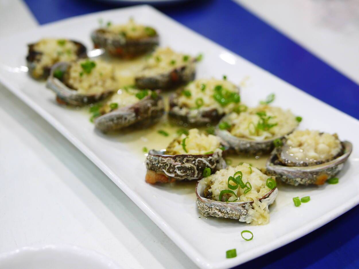 清蒸鲜鲍鱼(清蒸鲜鲍鱼要多长时间)