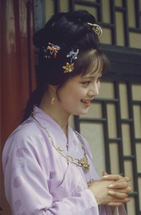 薛宝钗性格特点(薛宝钗性格特点原文)